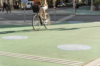 Wide cycle path in the city centre of Vienna, Austria
