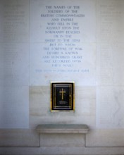 Bayeux Mémorial, memorial in honour of the missing soldiers, British and German military cemetery,