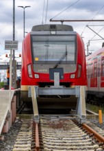 Bridge at Camberger Straße, Galluswarte, Deutsche Bahn, tracks and trains, Frankfurt am Main,
