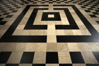 Interior view, floor labyrinth, Cathédrale Notre-Dame d'Amiens cathedral, Amiens, Somme, France