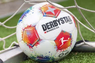 Close-up of the 2025/26 Bundesliga match ball (symbolic image)