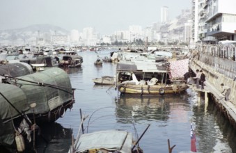 People living on sampan boats, Causeway Bay, Hong Kong, Asia 1964