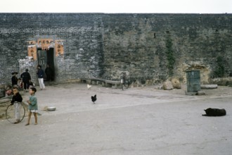 Hat Hing Wai walled village, Kam Tin, Yuen Long District, New Territories, Hong Kong, Asia 1964