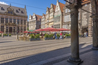 Market square, building of the Bremen Chamber of Commerce and the Chamber of Industry and Commerce
