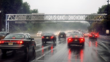 Rush hour on the motorway, New Jersey, USA