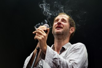 Marco Michael Wanda, singer, from WANDA live on SCHÖN BEI DIR LIVE 2025-Tour in the Berlin Citadel