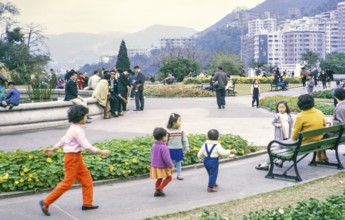 People on their family Sunday outings, Mid Levels, Botanical Gardens, Hong Kong, Asia, 1964