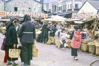 Country women at market, Tai Po, New Territories, Hong Kong, Asia, 1964