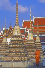 Monk, Chedis, Wat Pho, Bangkok, Thailand, December 2002, vintage, retro, old, historic