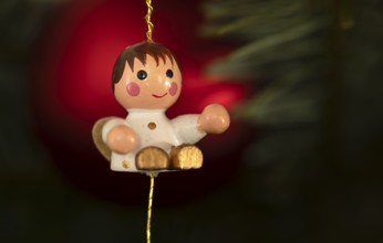 Interior view, close-up, angel, angel figurine, Christmas tree decoration, Christmas decoration,
