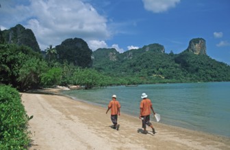 People, beach, Railay East, two years in front of the tsunami, Krabi, Thailand, December 2002,