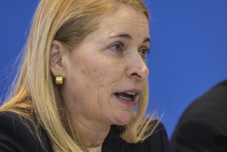 Evelyn Palla, CEO of DB. portrait. Special meeting of the Stuttgart Steering Committee 21