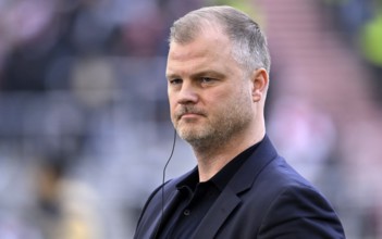 Board of Sports Fabian Wohlgemuth VfB Stuttgart Portrait thoughtful MHPArena, MHP Arena Stuttgart,
