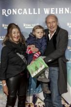 Leander Haußmann with sister Iris and grandson Fritz at the premiere of the 21st Original Roncalli