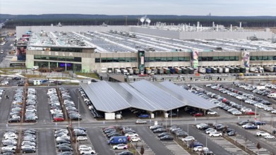 Tesla Gigafactory Grünheide, 19.12.2025, Grünheide, Brandenburg, Germany