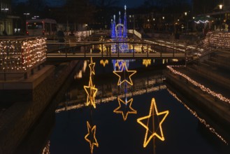 Christmas decoration in Kiel am Holstenfleet, Kleiner Kiel Canal, city center, Christmas, lighting,