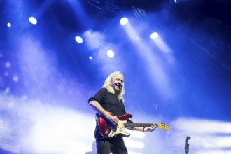 Bernd Römer, guitarist from Karat live on 50 years of KARAT tour in Berlin's Max-Schmeling-Halle on