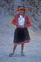 Girl in traditional clothing, Pisac, Andean highlands, Peru, South America, September 1997,