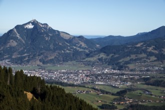 View from Bolsterlanger Horn into the Illertal with Sonthofen and Grünten, Bolsterlang, Oberstdorf,