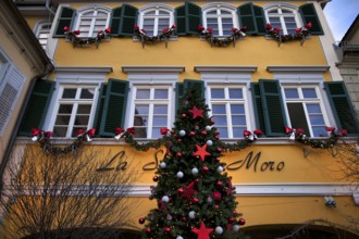 Italian restaurant La Signora Moro, Christmas tree, Christmas decoration, baroque Christmas market,