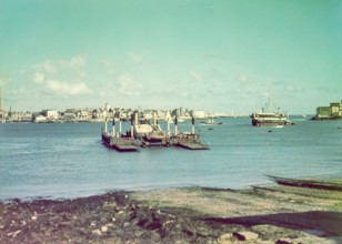 Portsmouth Floating Bridge chain ferry operated between Portsmouth and Gosport. until 1959,