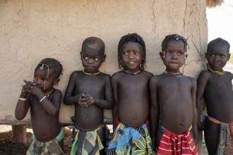 Five children in the village, the Hakaona tribe also Havakona or Hakawona, near Opuwo, Kunene,