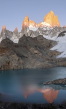 Laguna de los Tres, sunrise, alpine glow, glaciers and glaciers Lake de los Tres, mountains and