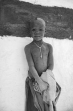 Black and white, portrait, child of the Hakaona tribe, also Havakona or Hakawona, near Opuwo,