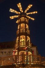 Weihnachtspyramide, Christmas market, Lüneburg, Lower Saxony, Germany