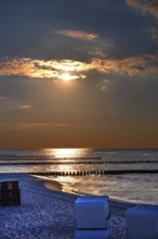 Evening sun on the Baltic Sea beach, Ahrenshoop, Darß, Mecklenburg-Western Pomerania, Germany