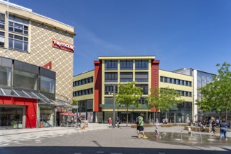 TK Max und Schlössergasse in the pedestrian zone at Von-der-Heydt-Platz, Elberfeld, Wuppertal,