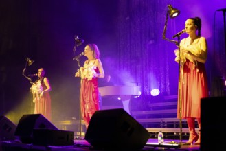 Laing, electro soul pop, D, The Grand Gala 2025, live on 13.12.2025, Huxley's New World, Berlin,