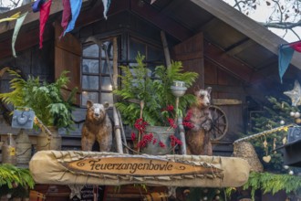 Decorative design at a stand with Feuerzangenbowle, Historic Christmas Market at Neustädter church