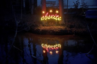 The river Lippe at the Marineverein with the artwork by Jan Philip Scheibe at night, Lichtpromenade