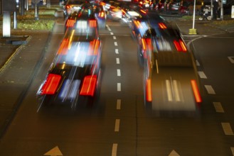 Rote Rückleuchten, Rush Hour, Rheinuferstraße, Cologne, Rhineland, North Rhine-Westphalia, Germany