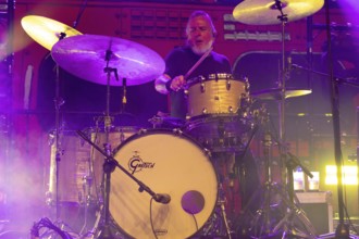 Jean-Paul Gaster, drummer of Clutch, live on UK & European Tour 2025 at Huxleys Neue Welt in Berlin