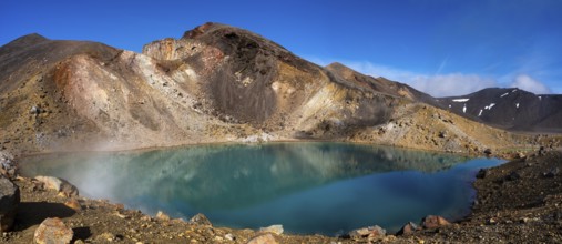 One of the Emerald Lakes and Red Crater, Panorama, Tongariro alpine crossing, Tongariro National