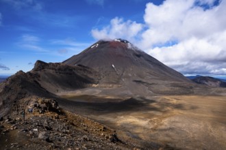 Mount Ngauruhoe, Tongariro alpine crossing, Tongariro National Park. North Island, New Zealand