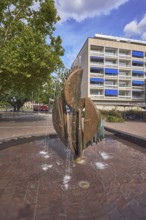 Fountain complex, bronze sculpture, sculptor Ernst Dostal, general architecture, residential and