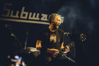 Billy Lunn, singer and guitarist from The Subways live on For Eternity Tour 2025 at Hole44 in