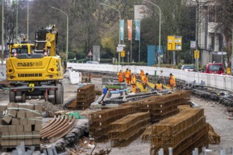Large-scale construction site in the city center of Essen, Herkulesstraße, the construction of new