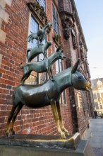 Town Musicians of Bremen, bronze sculpture, artist Gerhard Marcks, Bremen, Germany