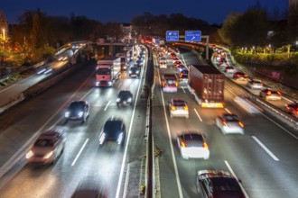 Autobahn A40, Ruhrschnellweg, traffic jams on both roads, at the Ruhrschnellwegstunnel in Essen,