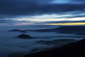 Inversion weather, fog, dawn, autumn, view from Breitenstein to Limburg, Ochsenwang, Swabian Jura,