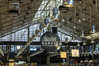 The Mercadeo da Ribeira, also known as TimeOut Market, is the best address for Portuguese