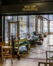 The Mercadeo da Ribeira, also known as TimeOut Market, is the best address for Portuguese