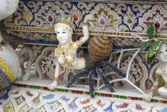 Decorative elements with pop culture references (for example comics, superheroes) in the stucco and