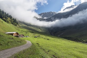 Dietersbachtal valley closure, left Alpe Dietersbach, Nebelschwanden hanging in the valley,