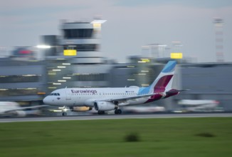 Eurowings Airbus A319-100, beim Start auf dem Flughaben Düsseldorf, DUS, Nordrhein-Westfalen,