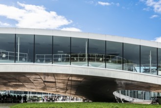 Rolex Learning Centre, SANAA architects, École polytechnique fédérale de Lausanne, EPFL, Lausanne,